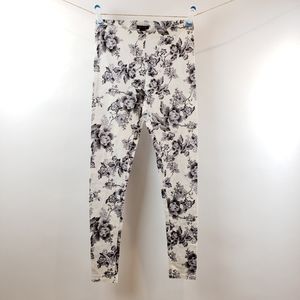 2/$18 Attitude Floral Leggings